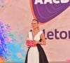 Eliana brilha no Teleton com visual sofisticado e celebra reencontro com o SBT em grande estilo
