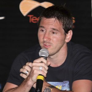 No início de sua carreira, Lionel Messi era completamente diferente