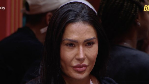 Gracyanne Barbosa admite grande arrependimento por vídeo de conteúdo adulto: 'Eu precisava. A gente teve problema da casa'