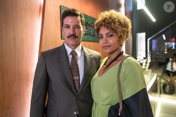 Leandro Lima se junta a Barbara Reis (Lena) para interpretar Herculano, um diretor de banco bem-sucedido