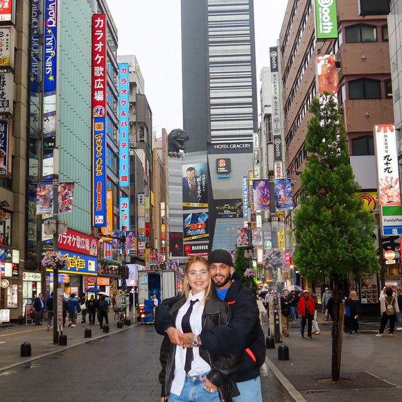 Virgínia e Zé Felipe estão no Japão e o luxo? Esse embarcou com eles! Diárias de até R$ 180 mil num hotel 5 estrelas. Tá bom pra você?