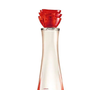Lançado em 1995, o perfume Kriska, da Natura, segue conquistando gerações com sua combinação marcante de baunilha e notas amadeiradas. O clássico nacional volta a ganhar destaque neste inverno por sua fragrância envolvente e cheia de personalidade