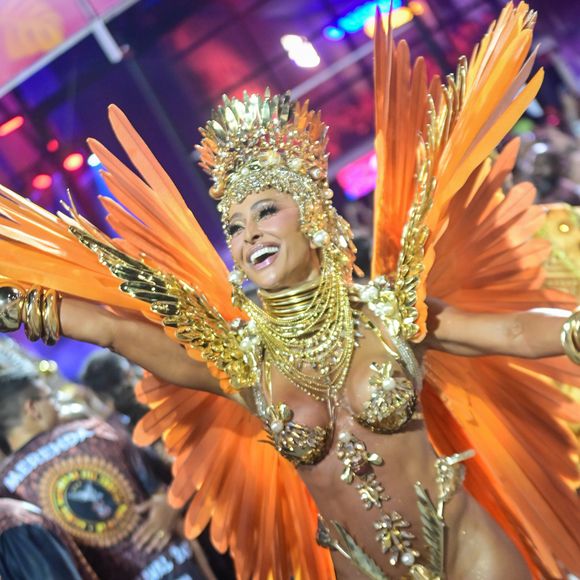 Sabrina Sato, rainha de bateria da Gaviões da Fiel: 'É sempre uma honra e uma emoção indescritível estar à frente da bateria Ritmão, representando minha Gaviões da Fiel!'