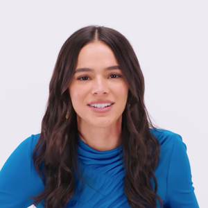 O açaí in natura é uma fruta com diversos benefícios para a saúde, incluindo a proteção dos pulmões e a regulação do intestino