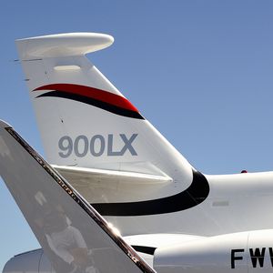 O jatinho do jogador pode ultrapassar 900 km/h e realizar voos intercontinentais sem escalas