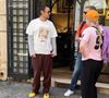 Harry Styles usou tênis em passeio descontraído em Roma, na Itália