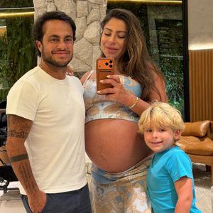 Thammy Miranda e a esposa Andressa Ferreira deram as boas vinda ao filho Vicente na última segunda-feira, dia 15 de abril