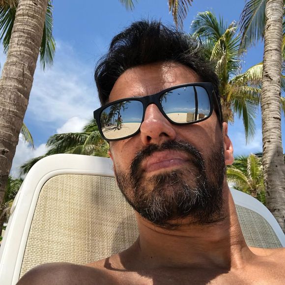 Nas redes sociais, internautas dividiram opiniões ao comparar o visual atual do Veterano com o de sua participação no 'BBB 7', há quase duas décadas