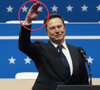 'Bizarro': Elon Musk faz gesto polêmico durante posse de Trump e é duramente criticado nas redes sociais
