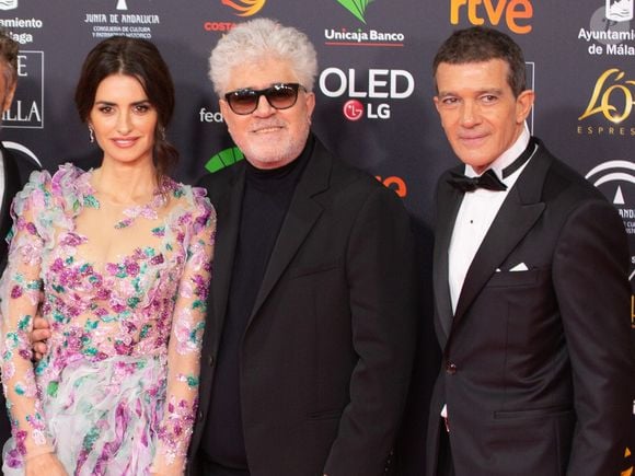 Diretor e roteirista espanhol, Pedro Almodóvar tornou-se uma das grandes referências do cinema contemporâneo com obras como 'Tudo Sobre Minha Mãe' e 'Fale com Ela'