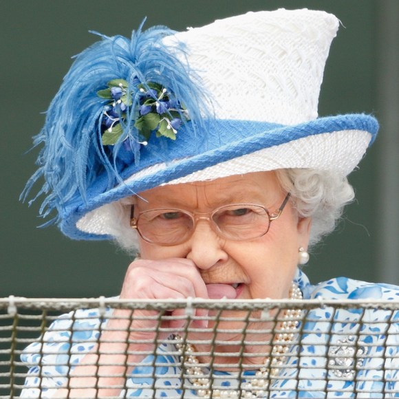 A maior mentira de beleza sobre Rainha Elizabeth me deixou em choque: o clássico 'esmalte favorito' da mãe do Rei Charles III por décadas, na verdade, nunca foi usado