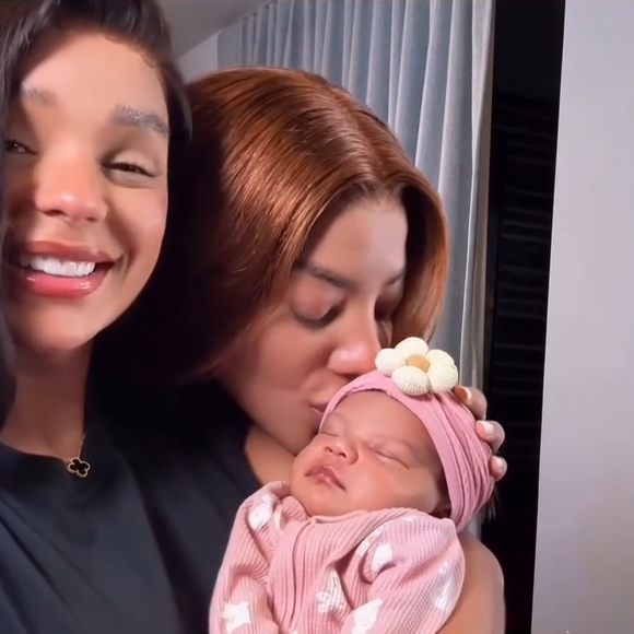 Ludmilla sobre vídeo com a filha e a esposa: ‘Esse é nosso paraíso’