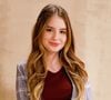 'Ficou idêntica à Maraisa': ex-atriz mirim do SBT, hoje aos 21 anos, Sophia Valverde surpreende por semelhança com a sertaneja no filme biográfico de Marília Mendoça. Foto!