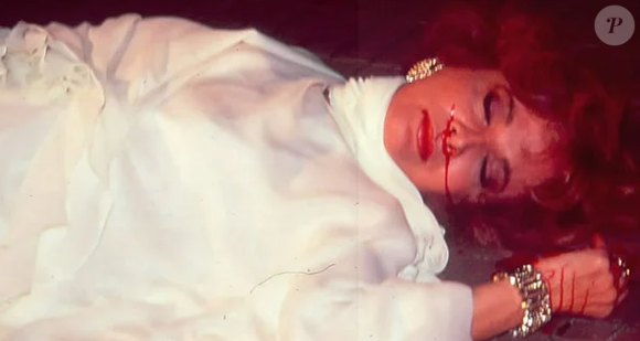 Cena da morte de Laurinha Figueroa em 'Rainha da Sucata' contou com 12 horas de gravação e uso de manequim