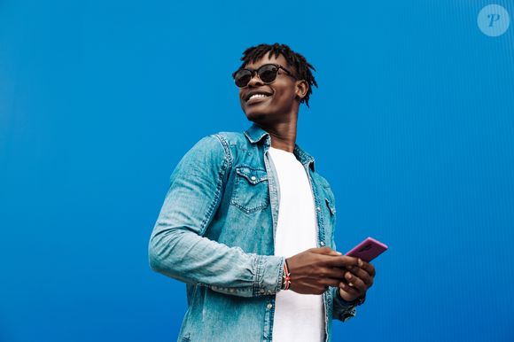 Uma ligação telefônica, no entanto, é um ato mais improvisado e arriscado, porque não temos tempo para pensar no que dizer