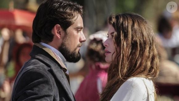 Que ano foi exibida a novela 'Além do Tempo'? Trama de Elizabeth Jhin foi exibida em 2015 com Rafael Cardoso e Alinne Moraes no elenco