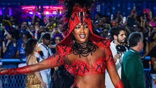 Barriga zero flacidez e adeus à diástase: Iza 'turbinou' o corpo com 2 procedimentos estéticos de alta tecnologia; 'Melhoram o tônus da parede abdominal', revela dermatologista da cantora