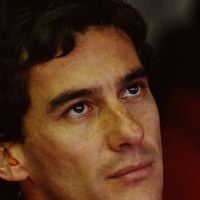 'Desrespeito à nossa dor': o comportamento de TVs que irritou bastante a família de Ayrton Senna no velório do piloto