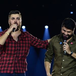 Emocionado, Zé Neto relembrou o período da pausa de sua carreira para lidar com depressão e síndrome do pânico