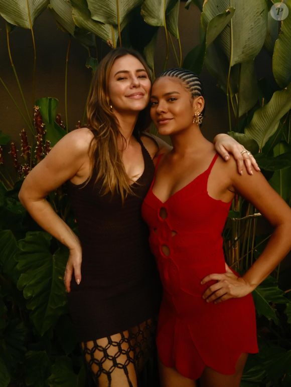Paolla Oliveira recebeu Bella Campos em sua casa