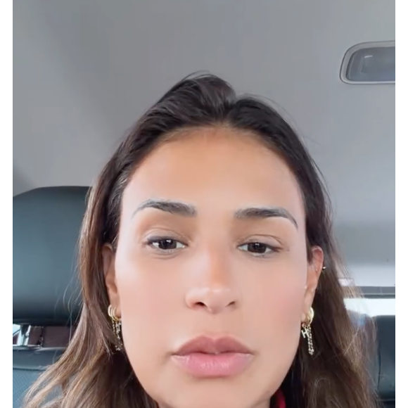 No seu vídeo, Simone Mendes se emocionou ao falar sobre a possibilidade de que poderia estar no meio da situação delicada em Dubai