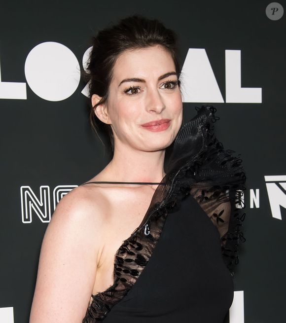 2017: apesar do envelhecimento, a beleza de Anne Hathaway continuou intacta com os anos