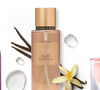 O combo doce e elegante inspirado em La Vie Est Belle: Hidratante: Ameixa e Flor de Baunilha (Natura) 400ml | R$43,90 + Body splash: Bare Vanilla 250ml (Victoria's Secret) 250ml | R$179,90
