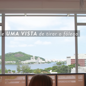 De seu quarto, Letícia Colin tem uma vista de tirar o fôlego para a Lagoa Rodrigo de Freitas