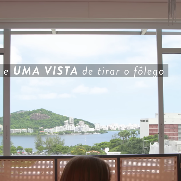 De seu quarto, Letícia Colin tem uma vista de tirar o fôlego para a Lagoa Rodrigo de Freitas