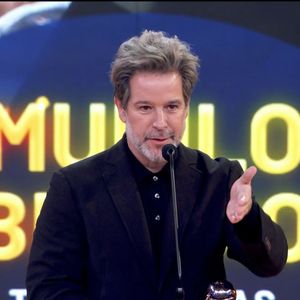 Murilo Benício assumiu estar muito nervoso ao agradecer o prêmio