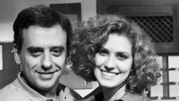 Beijo em adultério e palavrão: hoje em reprise na Globo, novela 'Roque Santeiro' teve cenas cortadas pela censura; autor Dias Gomes protestou contra cortes: 'Sinhozinho Malta não pode dizer b....'