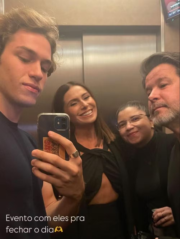 Pietro ao lado dos pais Giovanna Antonelli e Murilo Benício, e da produtora executiva Marina Oliveira