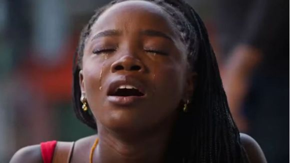 Final emocionante de Leona em 'Dona de Mim' prova que a luta pela vida e pelo amor de uma filha vale mais do que qualquer risco de vida