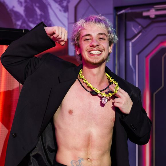 Juliano Floss também não esteve no 'Big Show: O Reencontro', com Ana Clara e Ed Gama