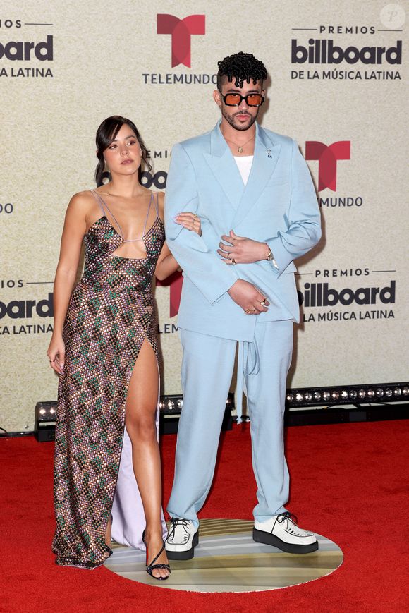 Bad Bunny e Gabriela Berlingeri foram vistos poucas vezes juntos em red carpets