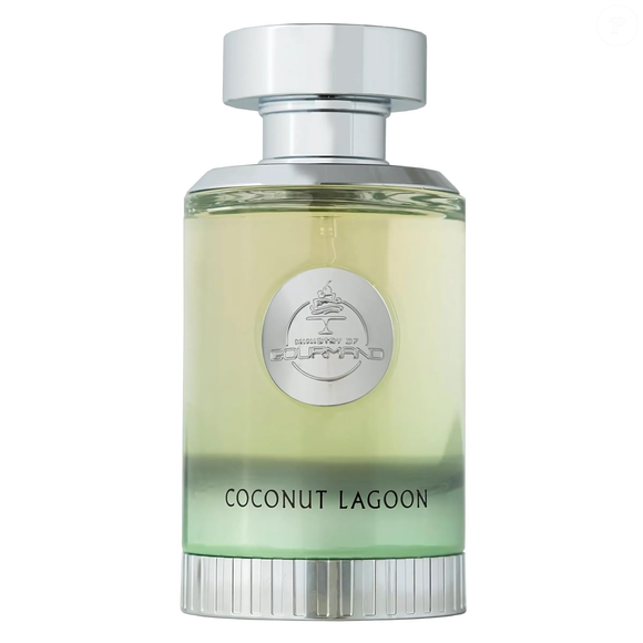 Coconut Lagoon, da Paris Corner, combina limão, mandarina e maçã nas notas de topo com melancia e caramelo no coração, enquanto coco e baunilha aparecem na base, criando uma fragrância que mistura frescor e doçura.