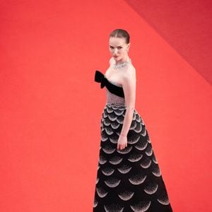 O vestido de Natalie foi total inspirado no modelo de alta-costura mexicano que fez parte da coleção outono/inverno 1951, feito por Christian Dior