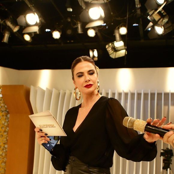 O ‘SuperPop’ também não recebia mais investimentos e ia ao ar com equipe reduzida e cenário danificado