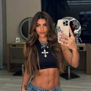 Namorada de Gabriel Medina: ‘A partir de agora, conversas sobre coisas de bebê/criança. Motivos por eu estar limpando o guarda-roupa também (risos). Mãe tá on’