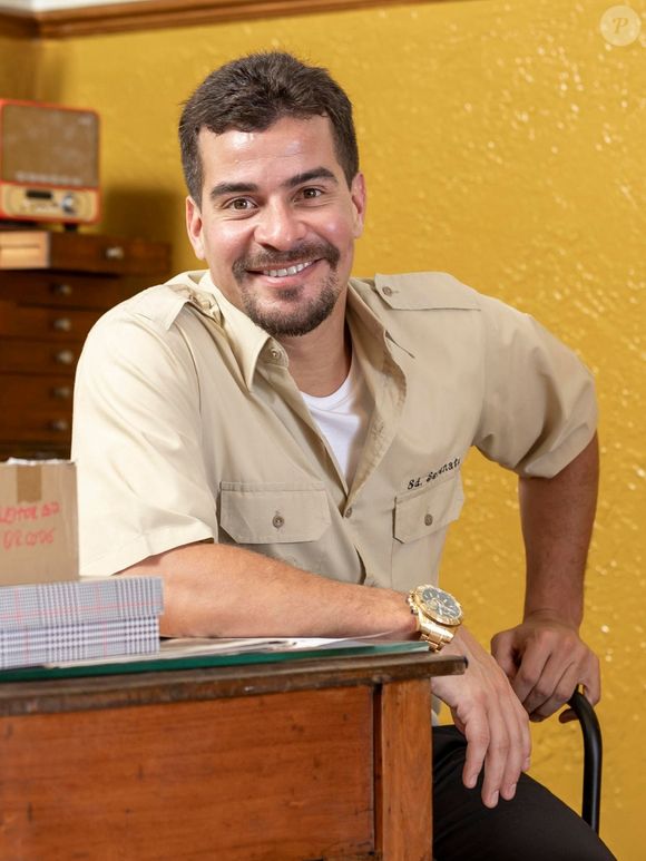 Thiago Martins interpretou Vasco em 'Vale Tudo', com um visual bem próximo ao seu de costume