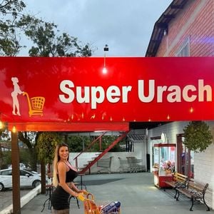 Andressa Urach falou na web: 'Calma, irmãzinha, você não vai para o inferno por comprar no Super Urach'.