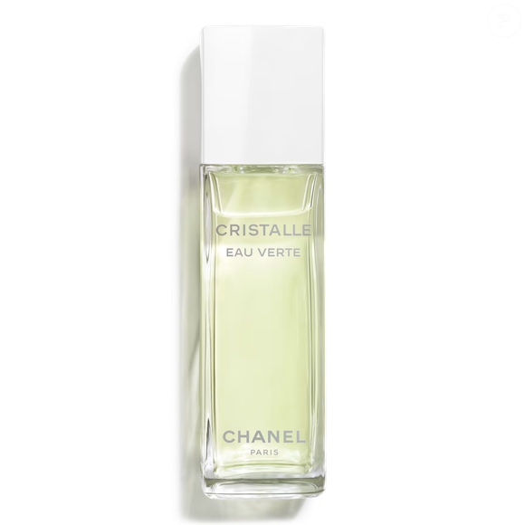 O Cristalle Eau Verte, da Chanel, é descrito como um floral-verde-fresco, delicado e leve, construído ao redor da magnólia. A composição reúne cítricos, magnólia, absoluto de jasmim e lírio, em uma fragrância inspirada pela relação de Gabrielle Chanel com a vida ao ar livre