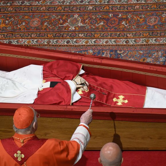 O funeral do Papa Francisco aconteceu neste sábado (26), depois de três dias ininterruptos de velório