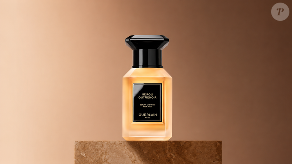 O Néroli Outrenoir Hair Mist da Guerlain foi criado para acompanhar a fragrância homônima e é vendido em uma reivenção do icônico frasco da coleção