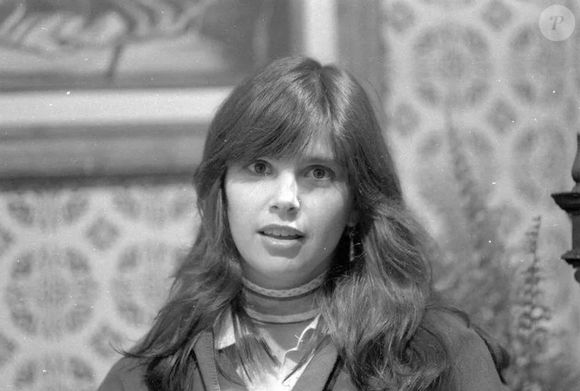 Em 'Roque Santeiro' (Globo), Lídia Brondi deu vida à Tânia.