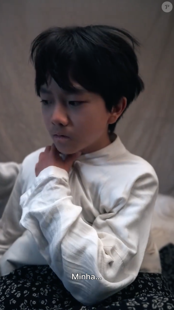 Em 'Jovem Mestre da Espada', um lendário 'Santo da Espada' reencarna em uma criança comum