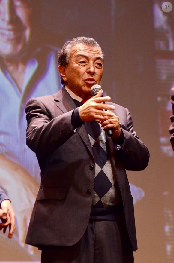 Criador da Turma da Mônica, Mauricio de Sousa revelou que pegou o hábito de comer e gostar de comida fria: 'Mamãe já estava dormindo (quando chegava em casa), mas sempre me deixava um prato de comida na geladeira, que eu comia sem esquentar. Desde então acho comida fria uma gostosura'