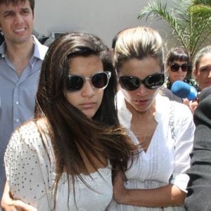 'Eu perdi meu pai com 12 anos': desabafo de Giulia Costa no podcast comove público e gera reflexão sobre dependência química