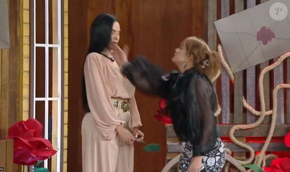 Antes de pedir para sair, Gaby Spanic deu um tapa na cara de Tamires em forma de protesto às agressões que ocorreram no reality show