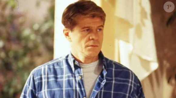 Resumo da novela 'A Viagem': Raul conversa com Estela sobre o comportamento de Guiomar.